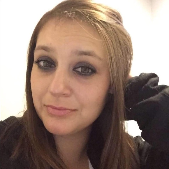 Meet your Posher, Ashley - Picture 7 of 8